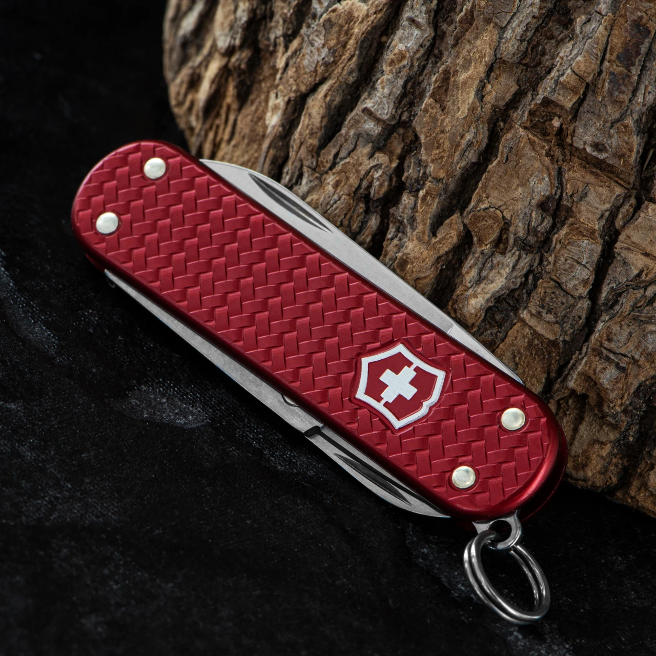 Victorinox Classic Precious Alox 7 Victorinox Classic Precious Alox - Image 5