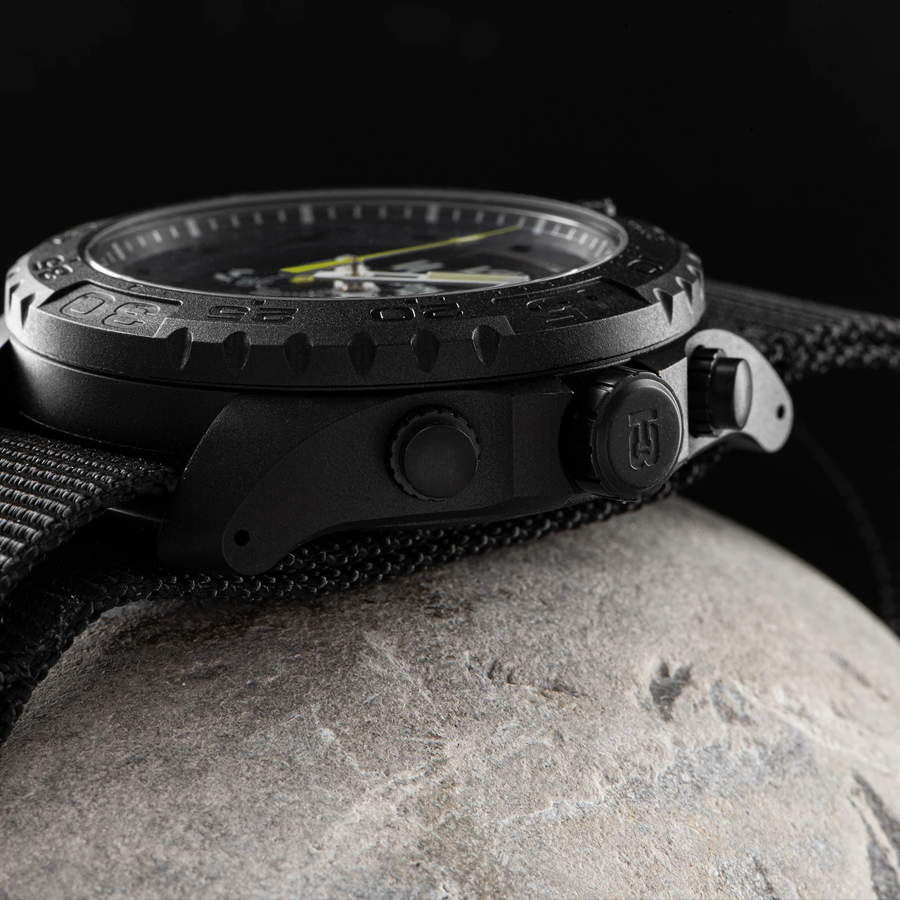 Traser H3 P96 Outdoor Pioneer Chronograph 7 Traser H3 P96 Outdoor Pioneer Chronograph - Image 5