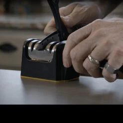 Work Sharp Pull Through Kitchen Sharpener -Outdoor Store K09DX296det2 27005.1651753805