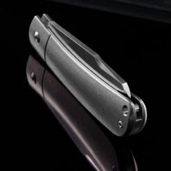 Rough Rider APTA Folder Titanium -Outdoor Store RR2286.4 28396.1665657630.1280.1280 54240.1665757303